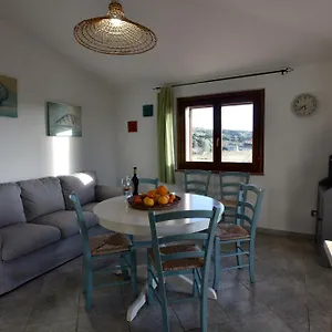https://casa-nel-vigneto-con-vista-mare.in-sardinia.net